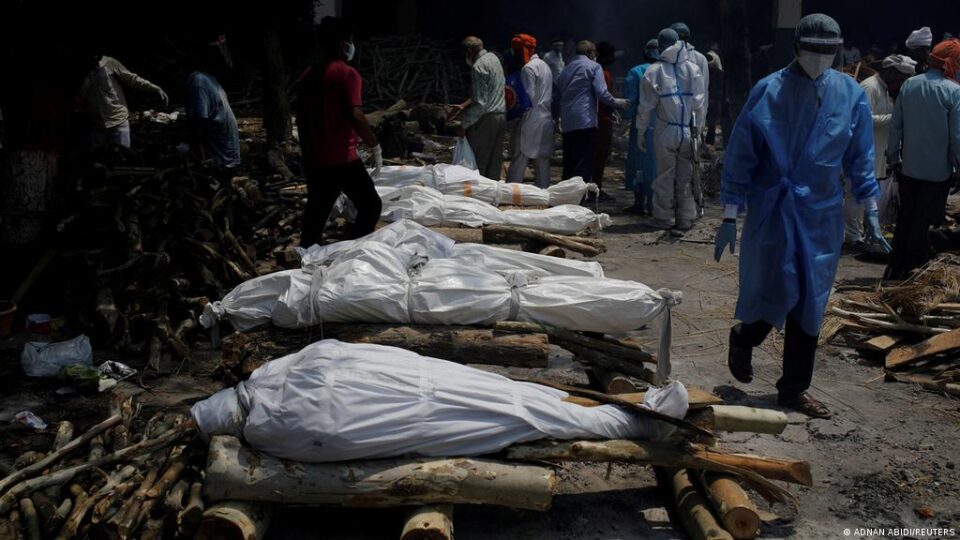 مرگ حدود چهار هزار نفر دیگر بر اثر کرونا در هند