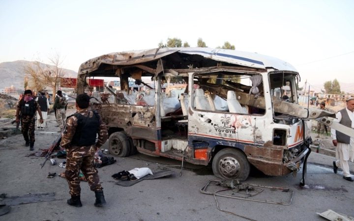 کشته شدن ۱۱ نفر دیگر در پی انفجار بمب در افغانستان2