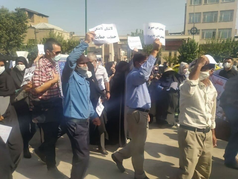 تجمع شماری از معلمان شهرهای مختلف مقابل مجلس 2