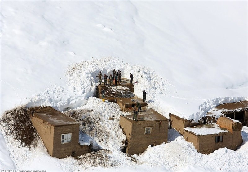 کشته شدن پنج کارگر در پی ریزش بهمن در بدخشان افغانستان1