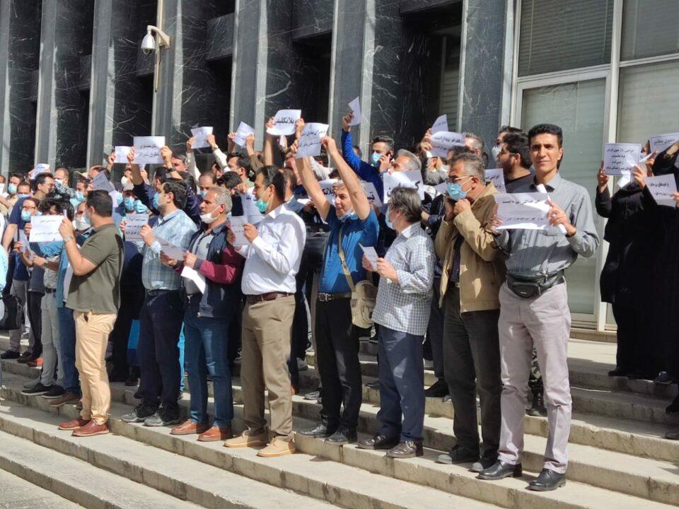 اعتصاب کارگران مدت موقت نفت 2