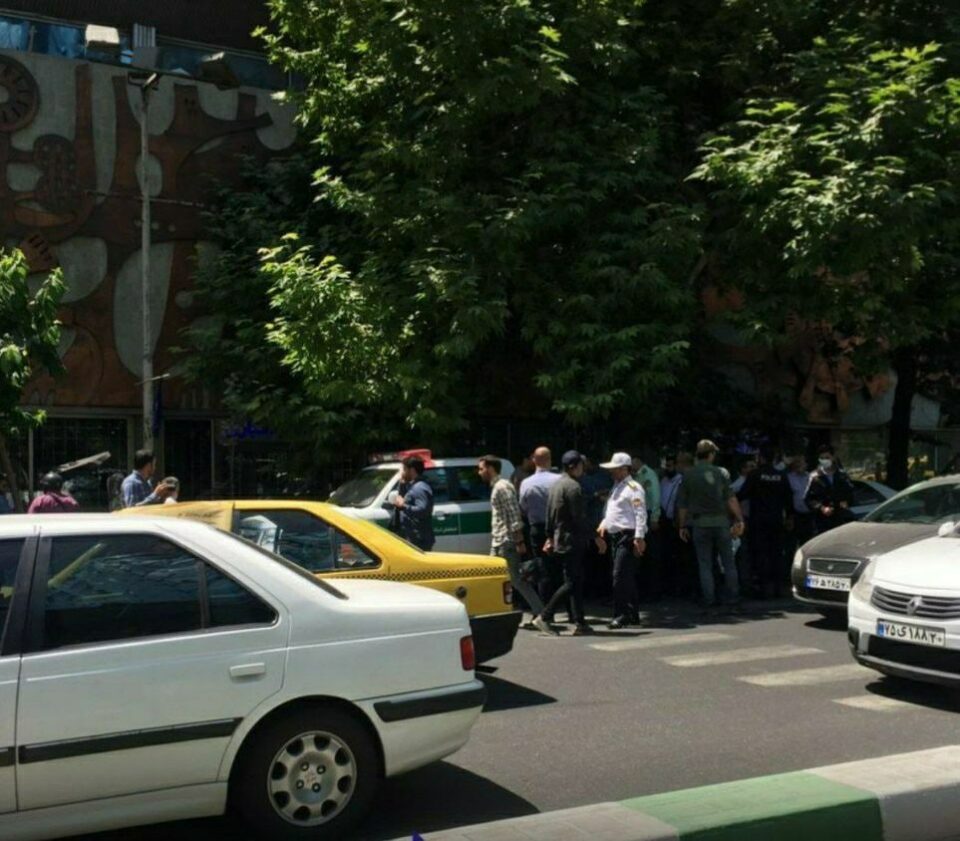 حمله مسلحانه افراد ناشناس به عناصر سرکوبگر نیروی انتظامی در تهران1