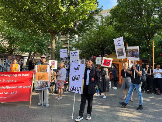 همدردی و همبستگی با قربانیان متروپل و اعتراضات ایران در برلین 5