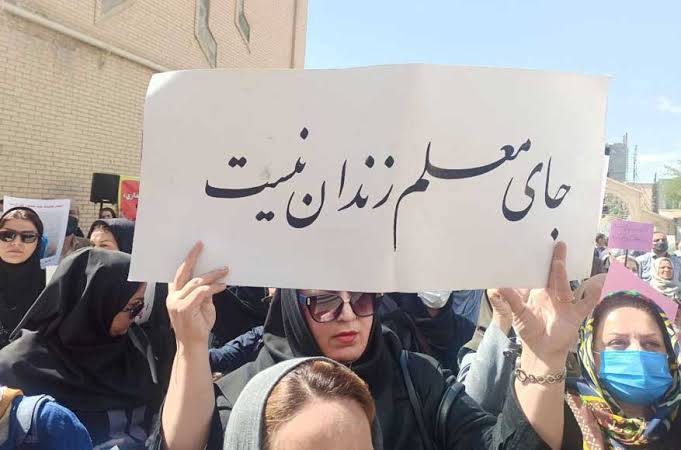 برگزاری جلسه آخرین دفاع ۱۵ فعال صنفی معلمان در دادسرای سنندج