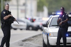 مرگ یک سیاهپوست در آمریکا در پی اصابت ده‌ها گلوله پلیس2