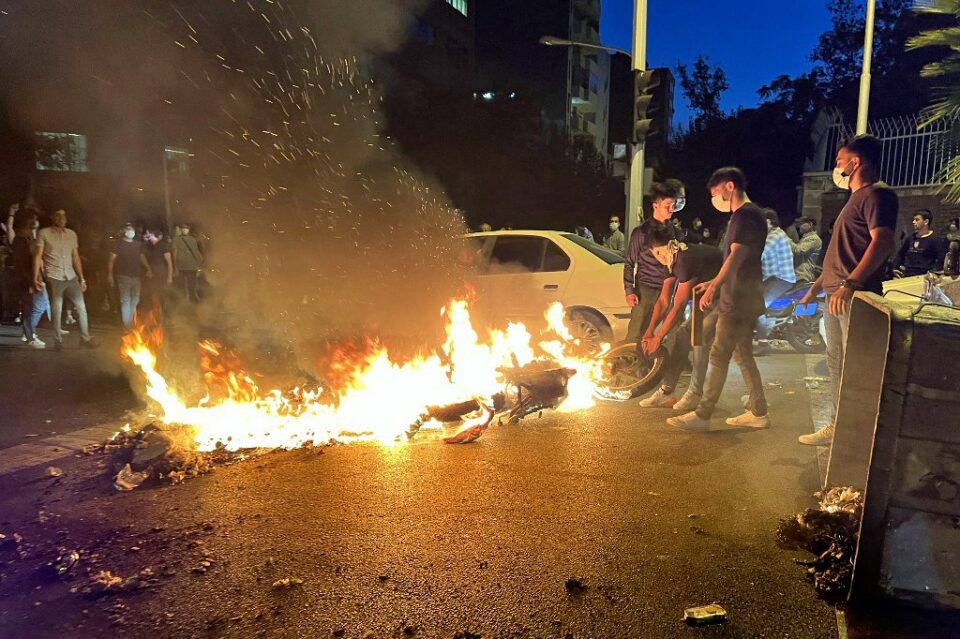 افزایش دامنه و شدت اعتراضات به قتل مهسا امینی 1 افزایش دامنه و شدت اعتراضات به قتل مهسا امینی