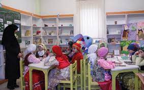پای منفعت طلبی و زیاده خواهی رژیم روی گلوی آموزش کودکان2