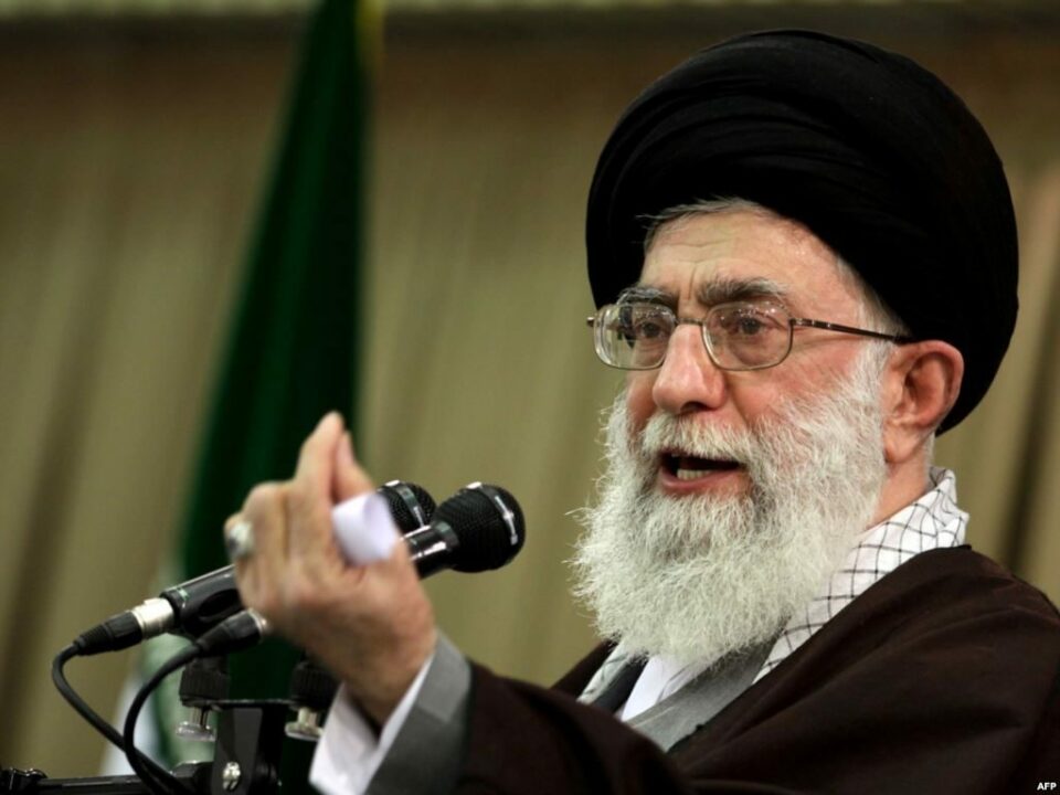 سومین سخنرانی علی خامنه ایی در طول اعتراضات
