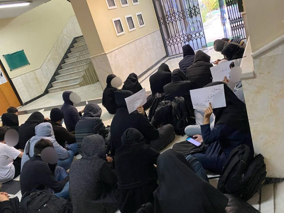 تداوم خیزش دانشجویان در دانشگاه های کشور1