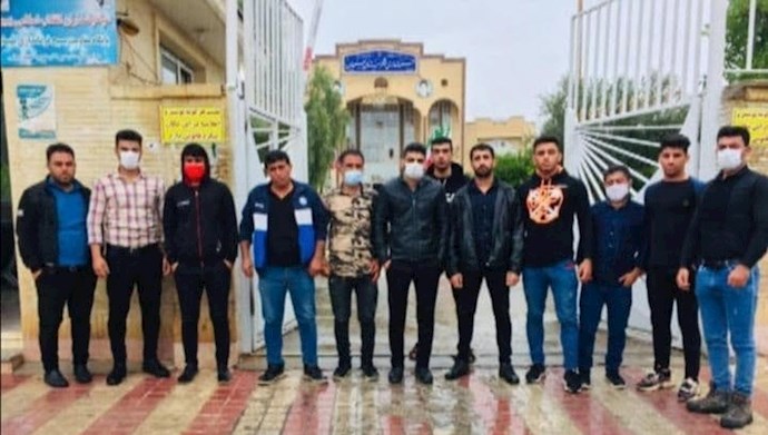 تجمع جوانان جویای کار در شهرستان الیگودرز 1 تجمع جوانان جویای کار در شهرستان الیگودرز