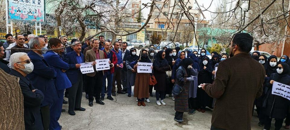 تجمع اعتراضی فرهنگیان در شهرهای مختلف ایران2