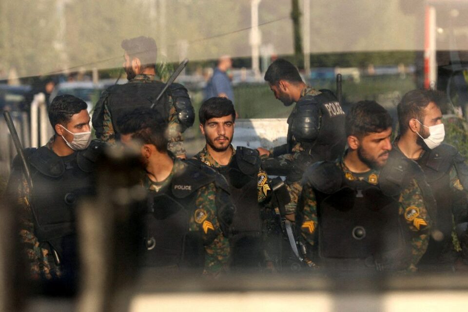 افشای اسامی و مشخصات ۸۹ تن از بازجویان و شکنجه گران زندان اهواز