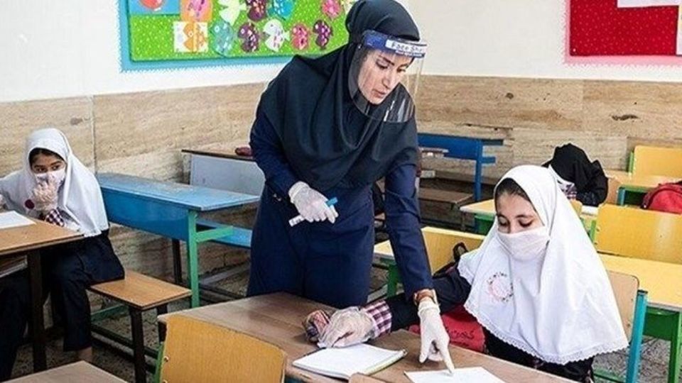 پرداخت نشدن حقوق چند ماهه معلمان خرید خدمت سیستان و بلوچستان 1
