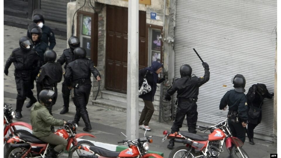 DBD834A1 7E59 4019 B950 36668256C7D8 cx2 cy4 cw95 w1080 h608 s b