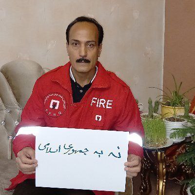 محکومیت زرتشت احمدی راغب به پنج سال و هشت ماه حبس1