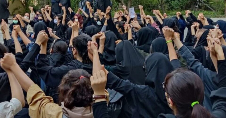 موج گسترده افزایش فشار بر دانشجویان در دانشگاه های مختلف2