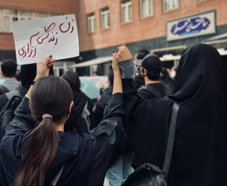 پیشنهاد مجازی شدن دانشگاه‌ها و ترس حاکمیت از شکل‌گیری اعتراضات 1