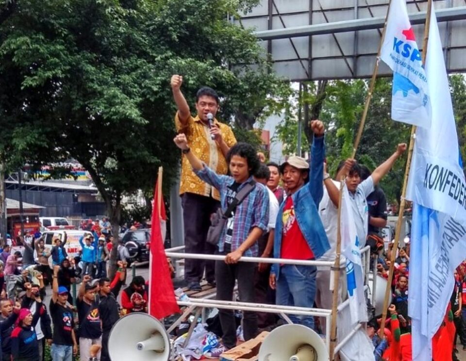 آغاز تظاهرات کارگران اندونزیایی در اعتراض به تغییر قانون کار