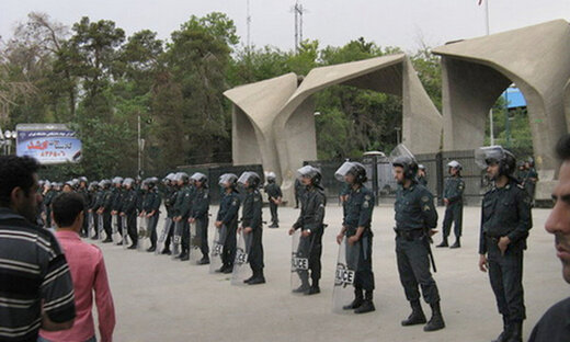 تشدید فضای امنیتی در دانشگا‌ه‌ها پس از کشته شدن آرمیتا گراوند2