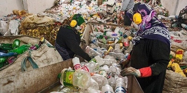 اعتراض شهروندان به وضعیت غیر بهداشتی و انباشت شدن زباله‌ها در چابهار4