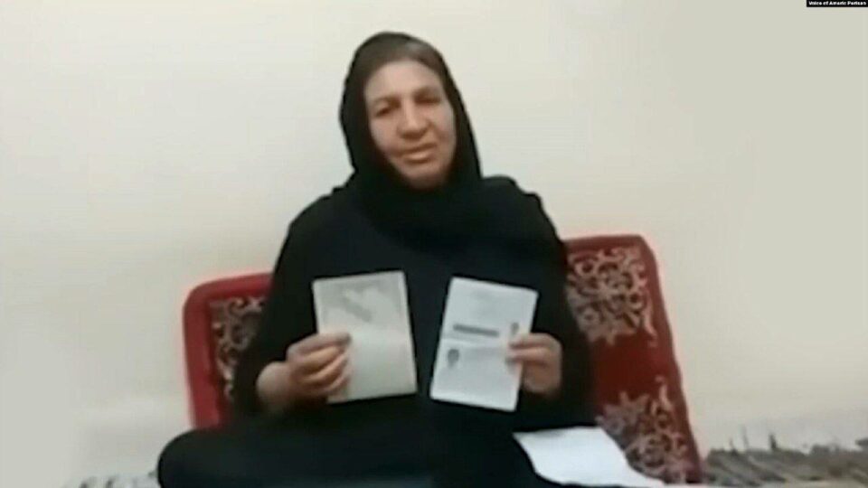 بلاتکلیفی مادر جانباخته وحید شیعه‌زاده در زندان عادل‌آباد شیراز