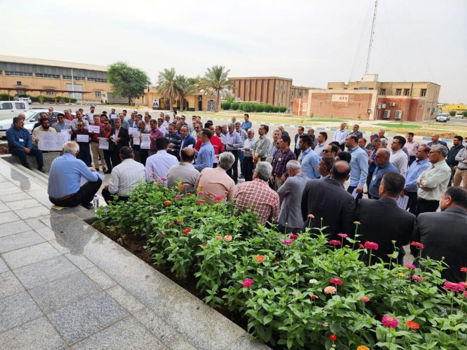 گردهمایی اعتراضی کارگران شرکت نفت و گاز آغاجری1