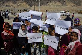 تجمع اعتراضی اهالی سیستان 1 تجمع اعتراضی اهالی سیستان به مناسبت روز جهانی تالاب در تالاب هامون4