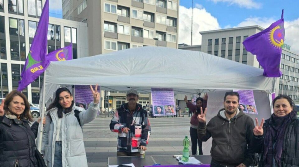 تجمع اعتراضی فعالان حقوق بشر در شهر کلن 1
