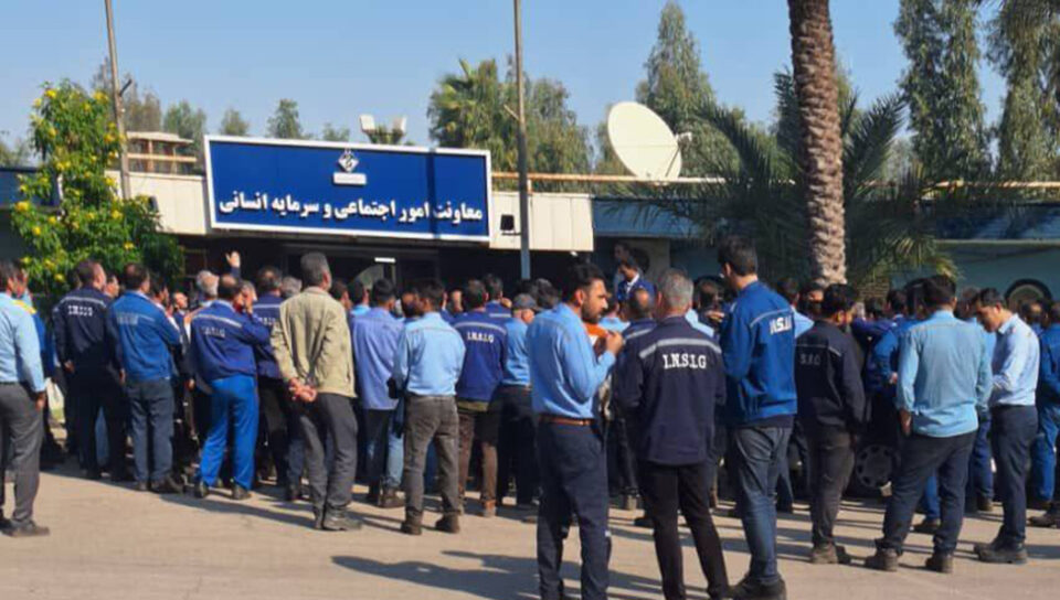 تداوم اعتصاب کارگران گروه ملی فولاد اهواز1