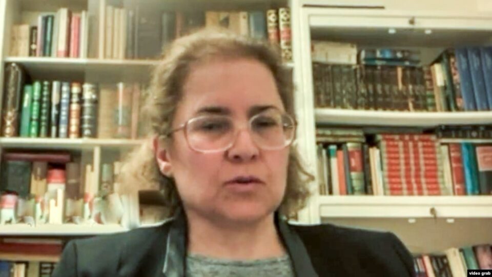تحصن صدیقه وسمقی در زندان اوین به دنبال محرومیت از ملاقات با خانواده3