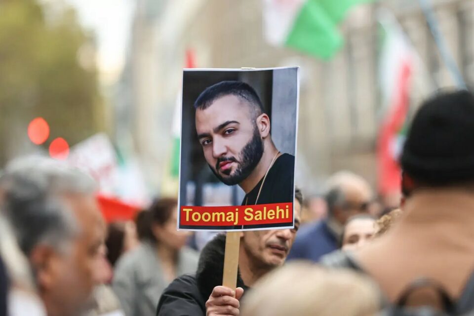 حمایت چهره های برجسته فرهنگی جهان از توماج صالحی