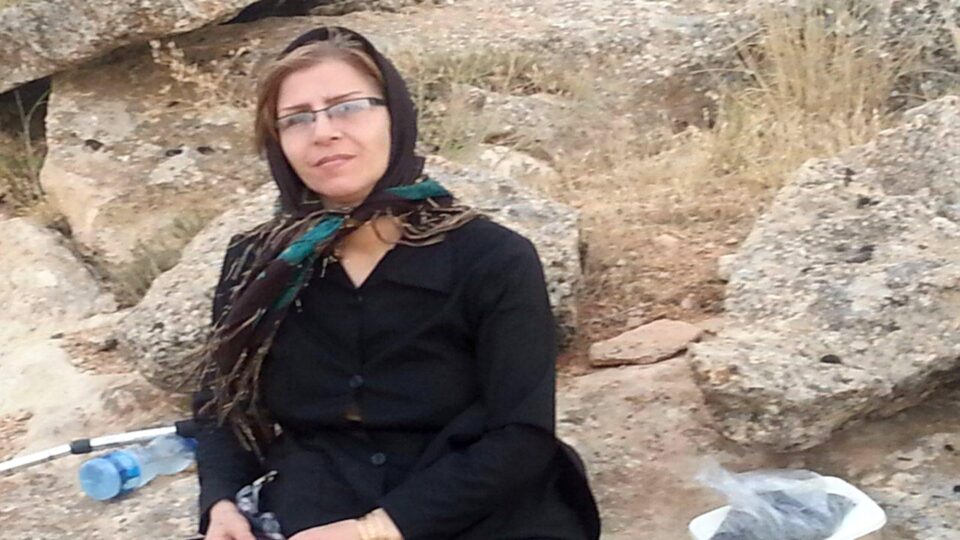 بازداشت و بی‌خبری از سرنوشت منیژه خشنود1
