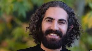 انتقال ناگهانی محمد داوری از زندان عادل ‌آباد به مکانی نامعلوم