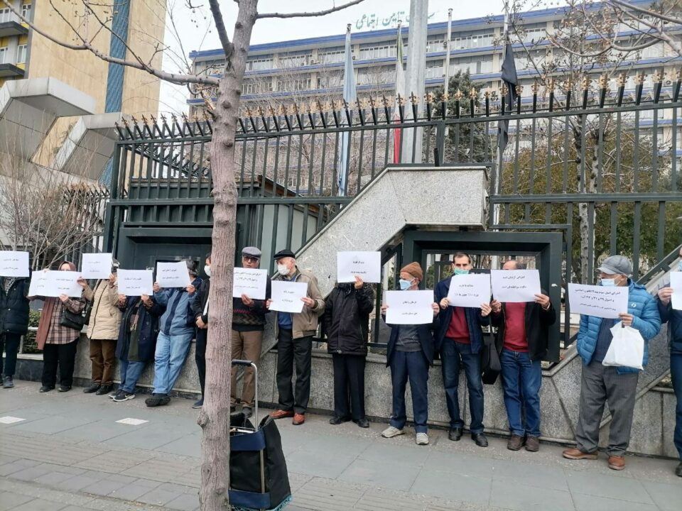 استمرار گردهمایی بازنشستگان تامین اجتماعی در چند شهر مختلف 1 استمرار گردهمایی بازنشستگان تامین اجتماعی در چند شهر مختلف1