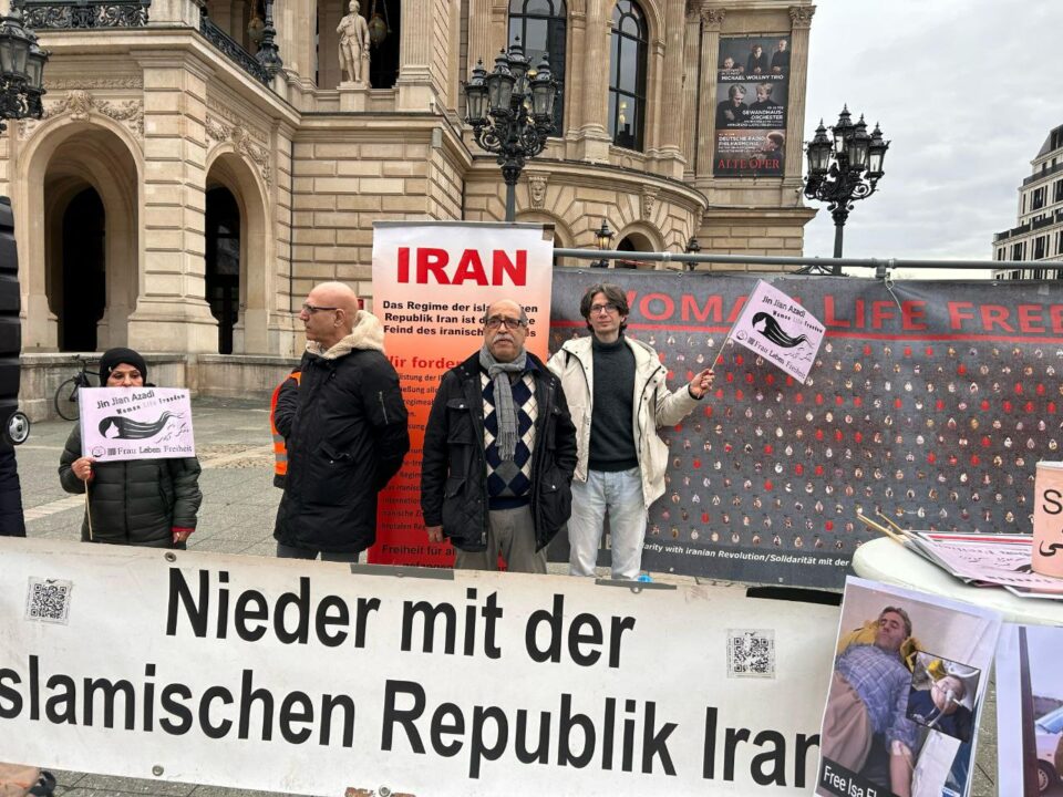 تجمع اعتراضی ایرانیان در سوئد و آلمان علیه اعدامها در ایران2