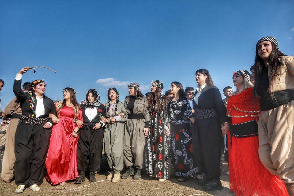 برگزاری باشکوه مراسم نوروز در روستای قلاواری سرپل ذهاب1