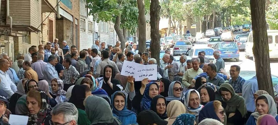 تداوم گردهمایی بازنشستگان و فرهنگیان بازنشسته در استان گیلان