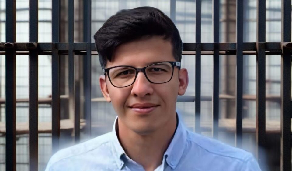 اعتصاب غذا امیرعلی مینایی نوکیش مسیحی در زندان اوین1