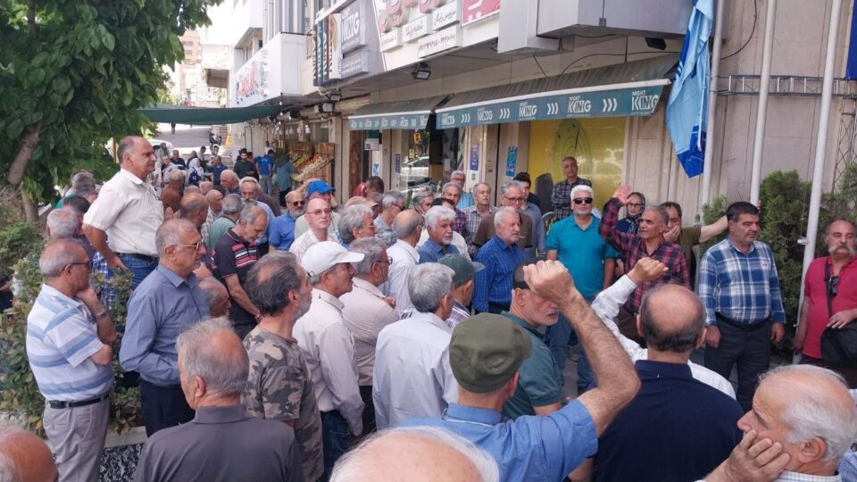 تجمع سراسری بازنشستگان مخابرات در شهرهای مختلف2