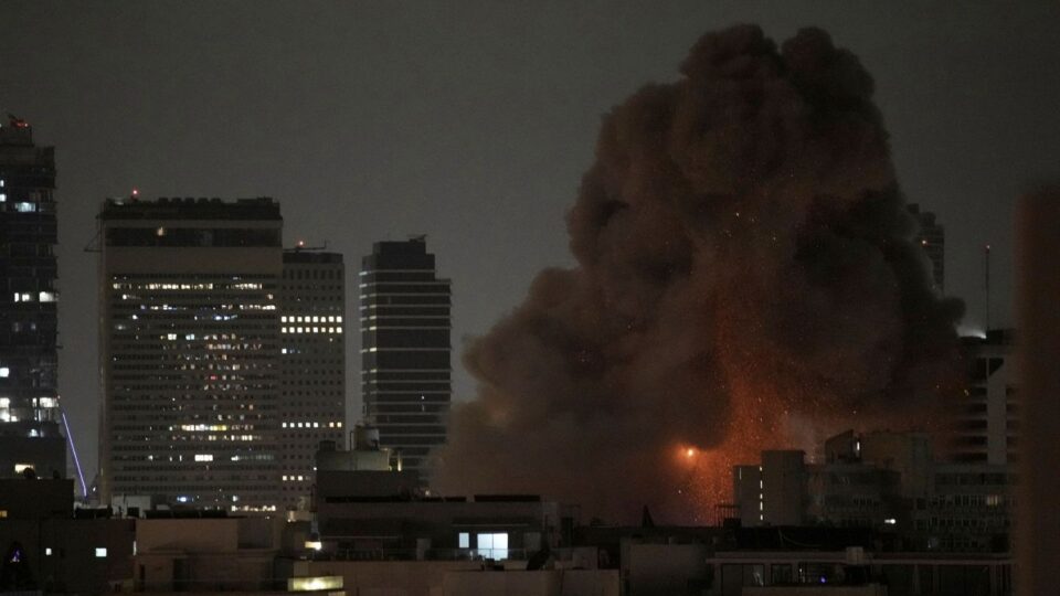 تداوم حملات گسترده اسرائیل به تهران همزمان با اعلام آتش‌بس1