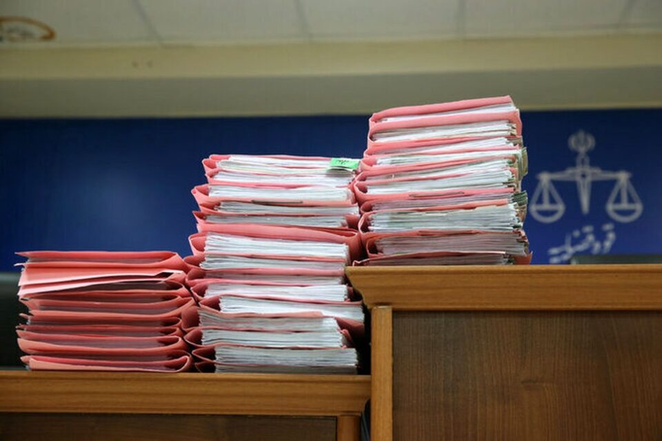 صدور کیفرخواست برای ۹ معلم کرمانی به‌دلیل فعالیت‌های صنفی2