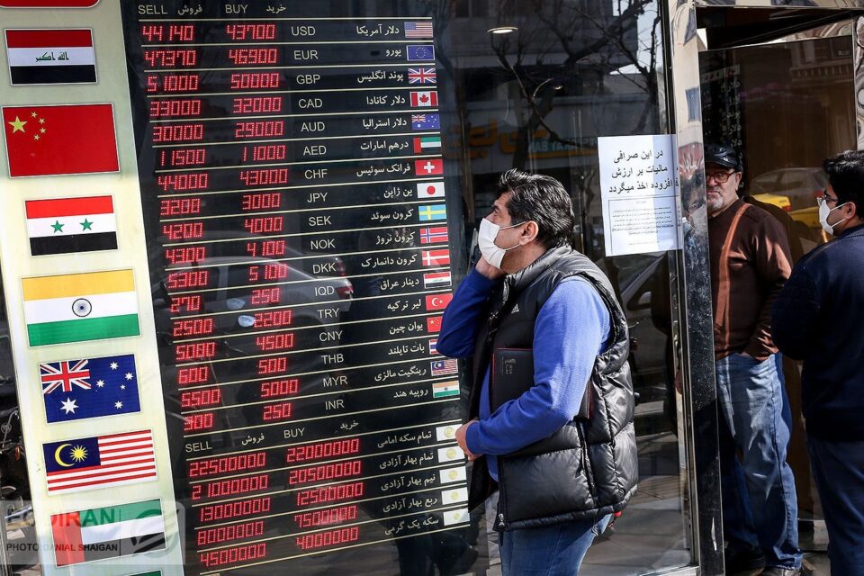تداوم افزایش نرخ ارز در بازار آزاد تهران1