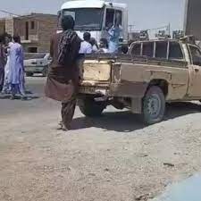 تجمع شهروندان مرزنشین میرجاوه در اعتراض به مسدود شدن گذر مرزی