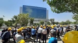 تجمع صنعتگران و کارخانه‌داران شهرک صنعتی سجزی به بحران‌های اقتصادی