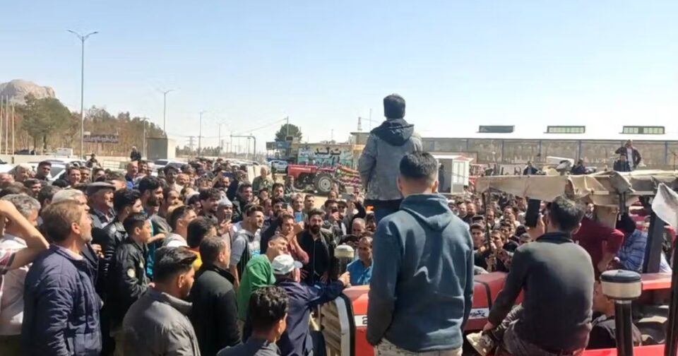 تجمع و اعتراض کشاورزان گرمسار و آرادان 1