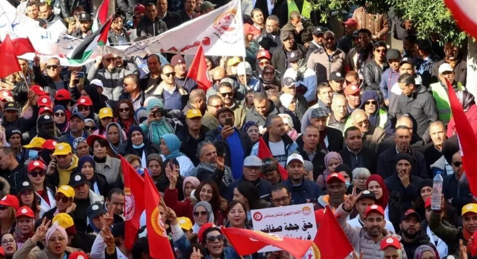 محکومیت حمله به دفاتر اتحادیه سراسری کارگران تونس