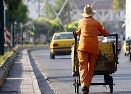 نارضایتی کارگران شهرداری هویزه از کار در فضای آلوده و گرم1