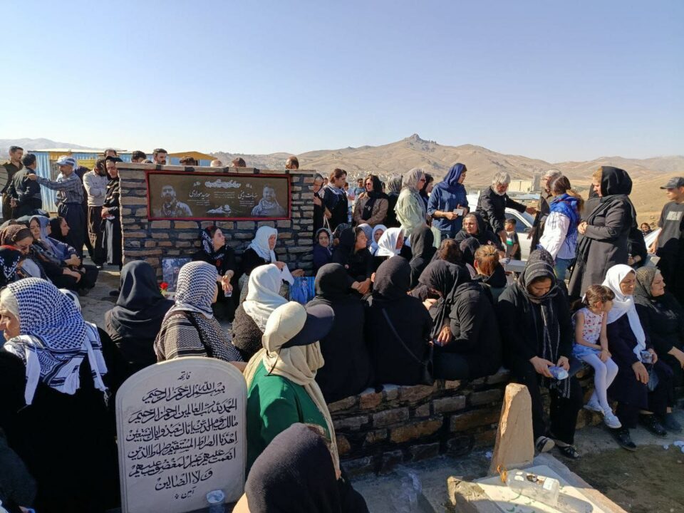 برگزاری مراسم چهلم سه فعال زیست‌محیطی جانباخته در سنندج