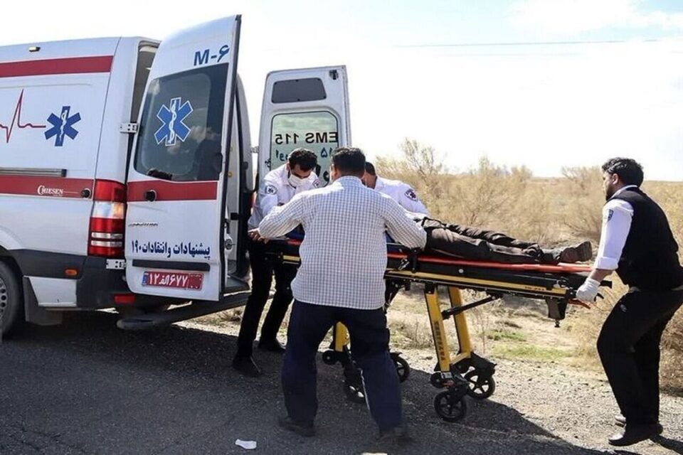 جانباختن و مصدومیت دو کارگر در تهران و بردسکن