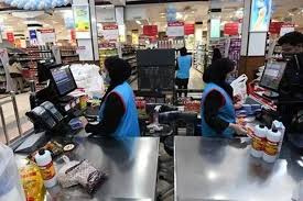 استمرار تجمع اعتراضی کارگران فروشگاه رفاه همدان